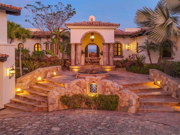 La Riviera estate home at Cabo del Sol